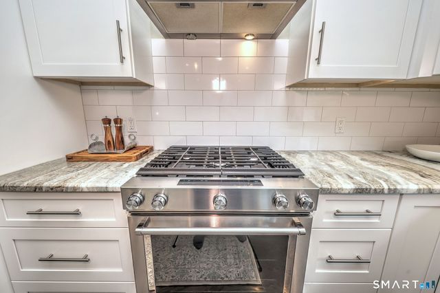 184 Wells View Road 184, Shelton, CT 06484