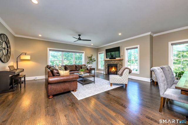 184 Wells View Road 184, Shelton, CT 06484
