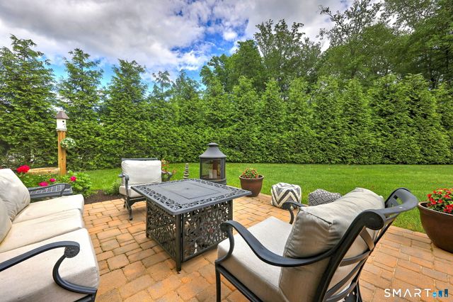 184 Wells View Road 184, Shelton, CT 06484