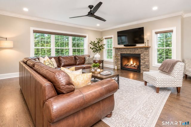184 Wells View Road 184, Shelton, CT 06484