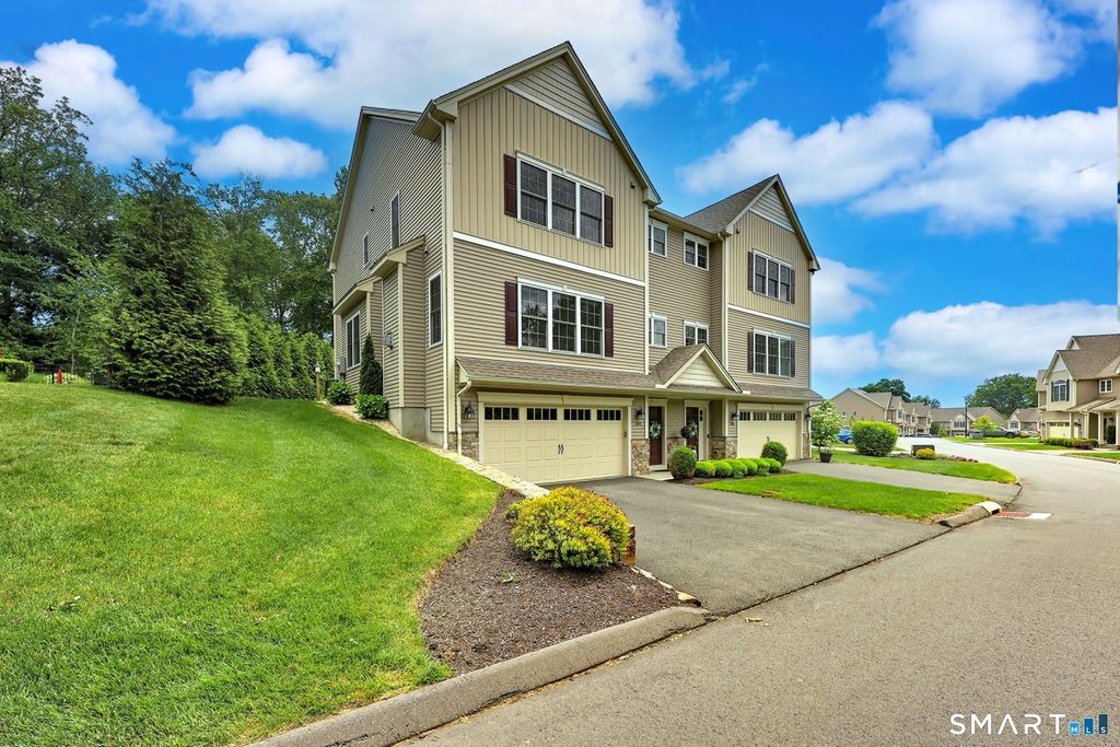 184 Wells View Road 184, Shelton, CT 06484