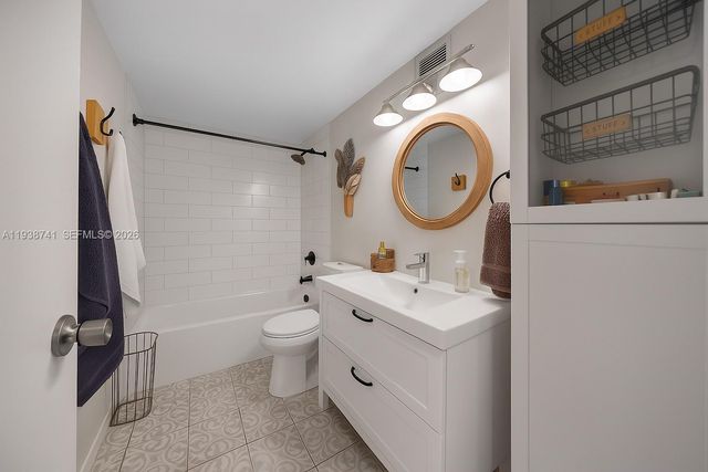 3800 S Ocean Drive 817, Hollywood, FL 33019