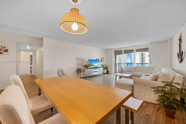 3800 S Ocean Drive 817, Hollywood, FL 33019