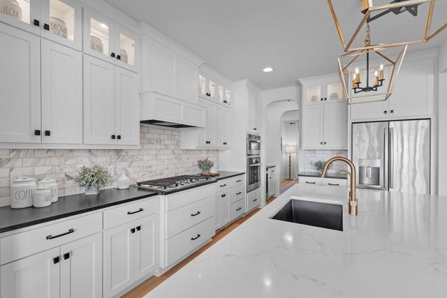 5002 Boulder Lane, Chaska, MN 55318