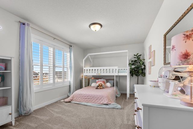 5002 Boulder Lane, Chaska, MN 55318