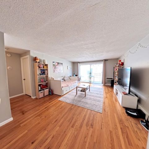 36 Bellvista Road 14, Boston, MA 02135