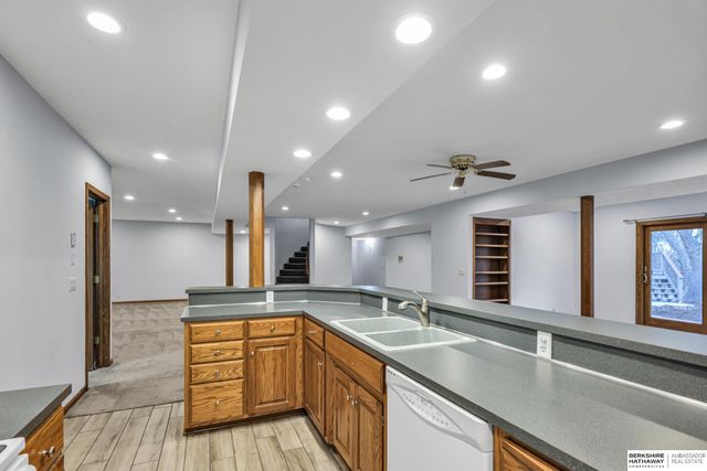 4415 S 167th Avenue, Omaha, NE 68135