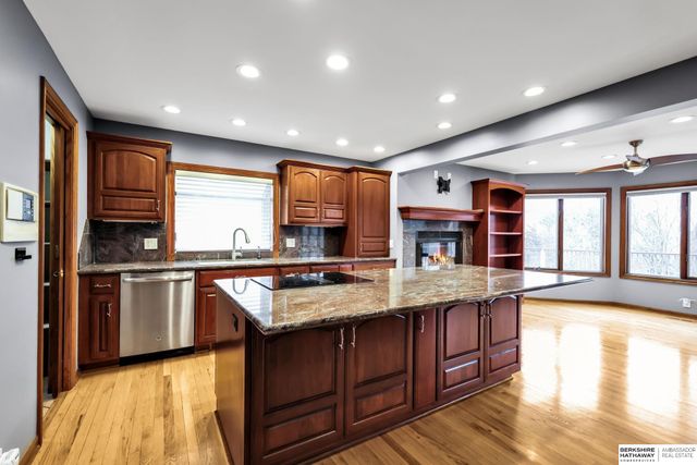 4415 S 167th Avenue, Omaha, NE 68135