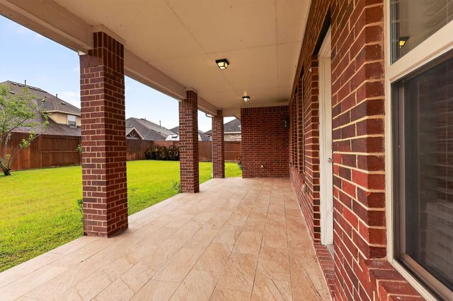 2608 Holbrook Springs Lane, League City, TX 77573