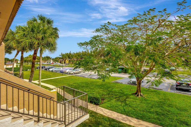 154 Lake Meryl Drive Unit 255, West Palm Beach, FL 33411