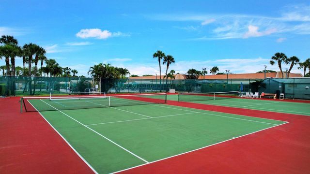 154 Lake Meryl Drive Unit 255, West Palm Beach, FL 33411