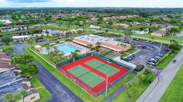 154 Lake Meryl Drive Unit 255, West Palm Beach, FL 33411