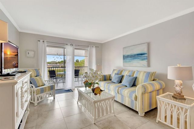 154 Lake Meryl Drive Unit 255, West Palm Beach, FL 33411
