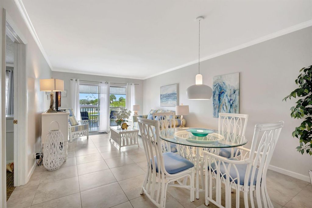 154 Lake Meryl Drive Unit 255, West Palm Beach, FL 33411