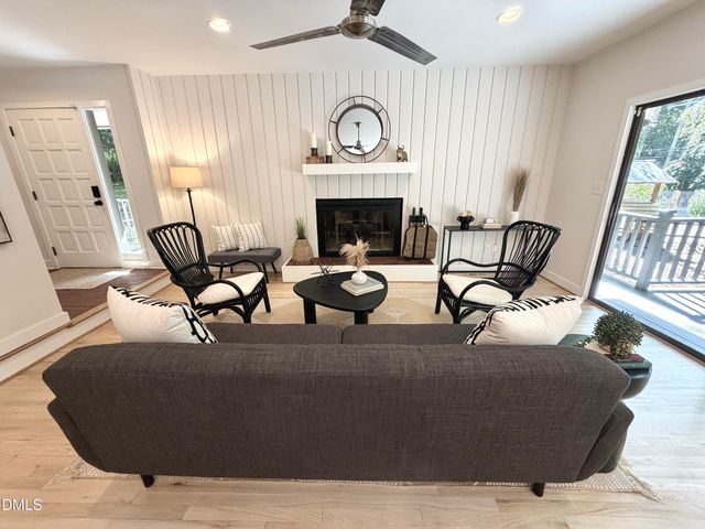 141 Dixie Drive, Chapel Hill, NC 27514