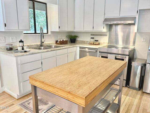 141 Dixie Drive, Chapel Hill, NC 27514