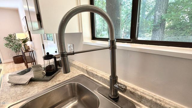 141 Dixie Drive, Chapel Hill, NC 27514