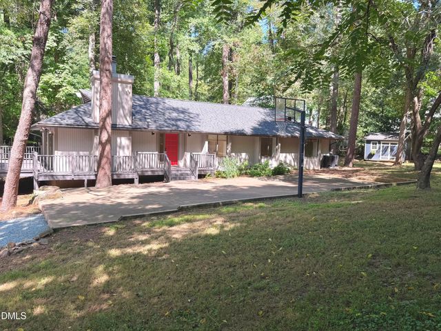 141 Dixie Drive, Chapel Hill, NC 27514