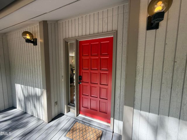 141 Dixie Drive, Chapel Hill, NC 27514
