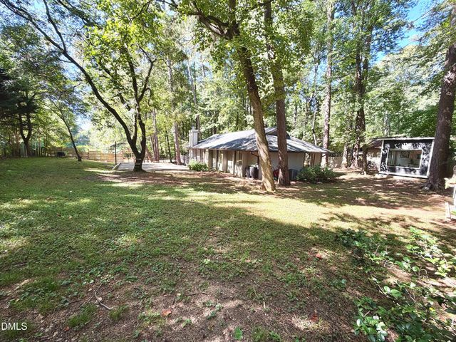 141 Dixie Drive, Chapel Hill, NC 27514