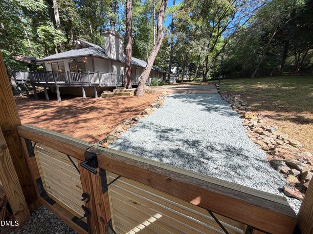 141 Dixie Drive, Chapel Hill, NC 27514