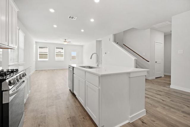 8021 Aquamarine Court, Texas City, TX 77591