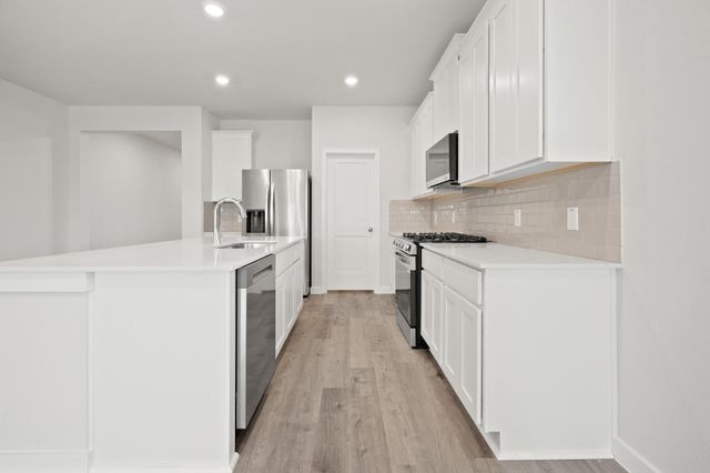 8021 Aquamarine Court, Texas City, TX 77591