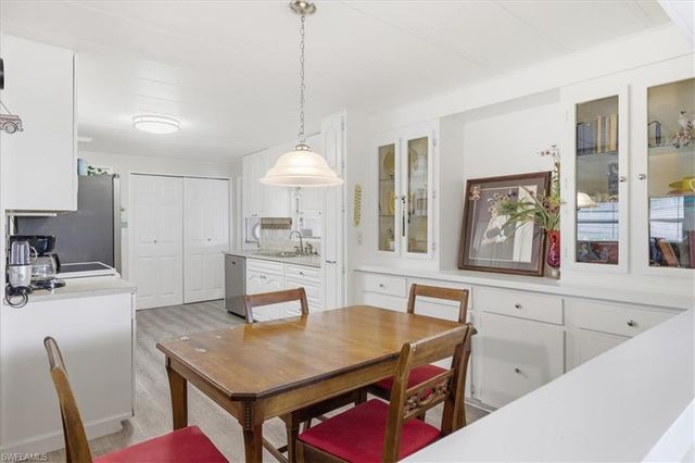 418 Timber LN N, North Fort Myers, FL 33917