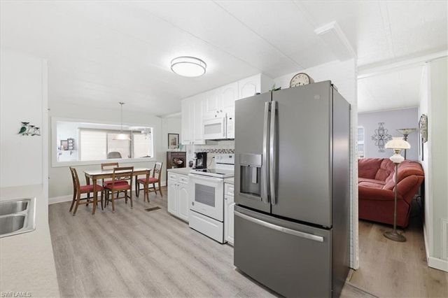 418 Timber LN N, North Fort Myers, FL 33917