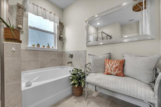 5313 HALEWOOD COURT, Bradenton, FL 34211