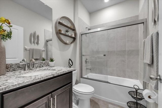 5313 HALEWOOD COURT, Bradenton, FL 34211