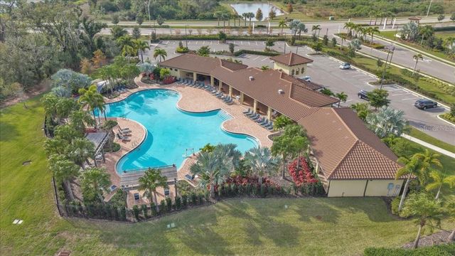 5313 HALEWOOD COURT, Bradenton, FL 34211