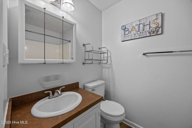 126 Oakmont Drive, Greenville, NC 27858