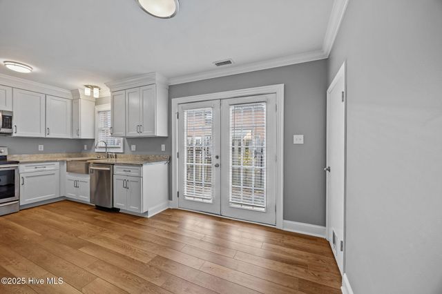 126 Oakmont Drive, Greenville, NC 27858