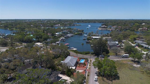 101 PAMPAS AVENUE, Tarpon Springs, FL 34689