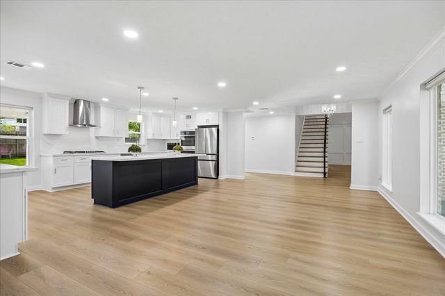 11815 Drexelbrook Drive, Houston, TX 77077