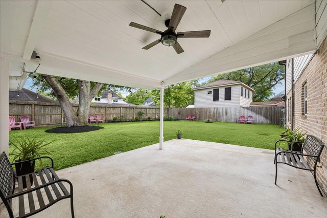 11815 Drexelbrook Drive, Houston, TX 77077