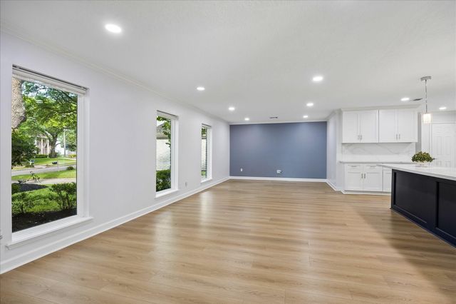 11815 Drexelbrook Drive, Houston, TX 77077