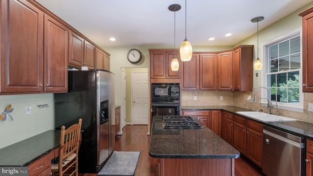 3723 GREEN RIDGE RD, Furlong, PA 18925