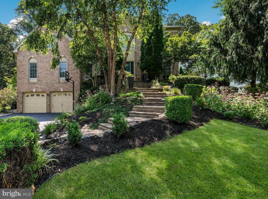 3723 GREEN RIDGE RD, Furlong, PA 18925