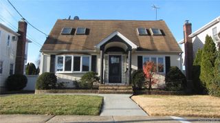 367 Columbus Parkway, Mineola, NY 11501