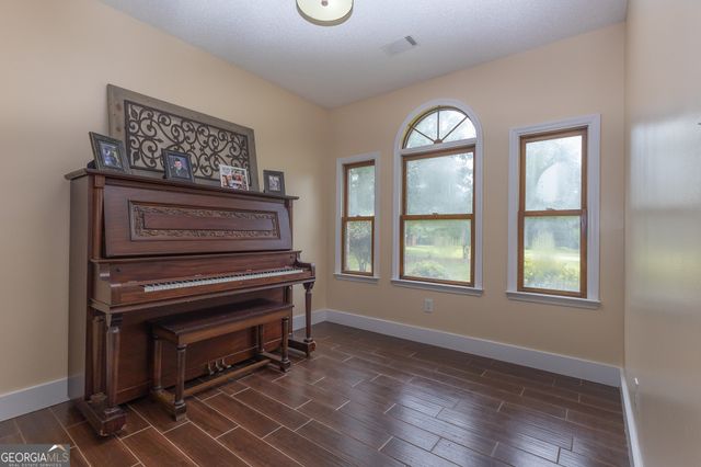 107 Loch Mere Drive, Kathleen, GA 31047
