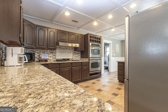 107 Loch Mere Drive, Kathleen, GA 31047