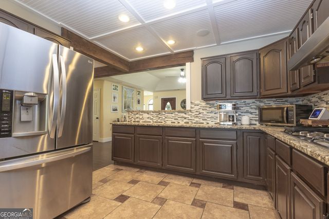 107 Loch Mere Drive, Kathleen, GA 31047