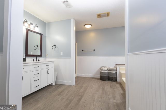 107 Loch Mere Drive, Kathleen, GA 31047