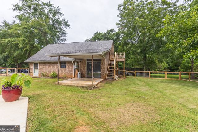 107 Loch Mere Drive, Kathleen, GA 31047