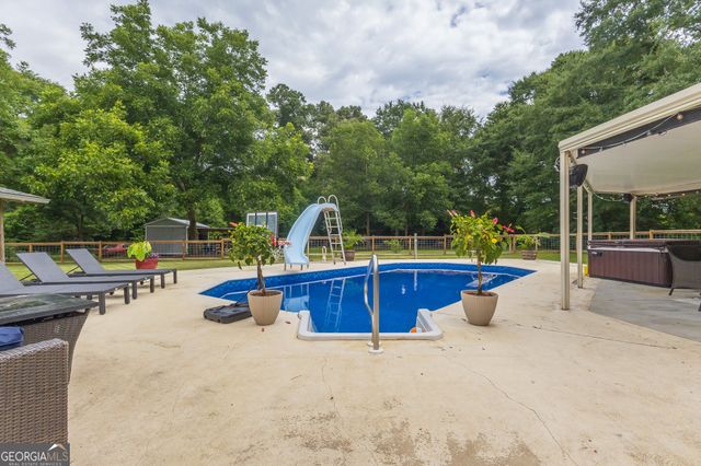 107 Loch Mere Drive, Kathleen, GA 31047