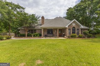 107 Loch Mere Drive, Kathleen, GA 31047