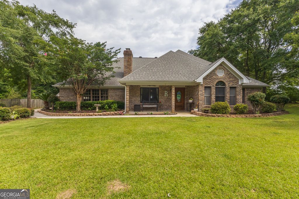 107 Loch Mere Drive, Kathleen, GA 31047