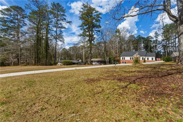2515 Hogan Road, Atlanta, GA 30344